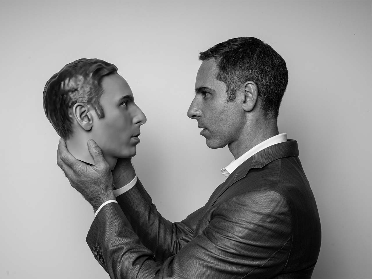 08.11.25 MELBOURNE - Environmental Portraiture with Russell Shakespeare