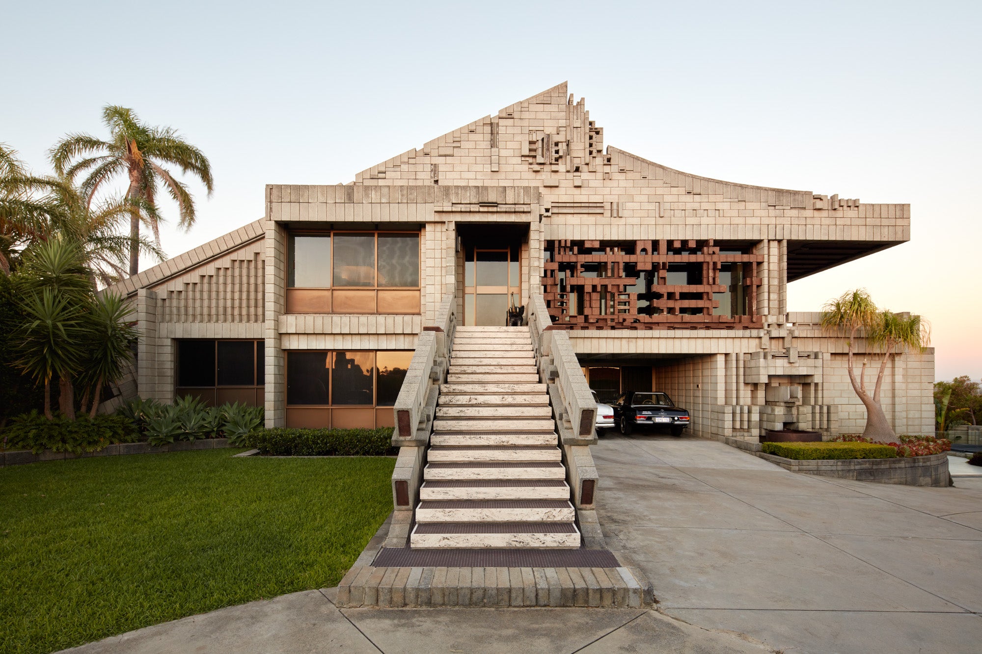 07.11.26 MELBOURNE - Built Perspectives: Architecture Photography Weekend Workshop with Jack Lovel