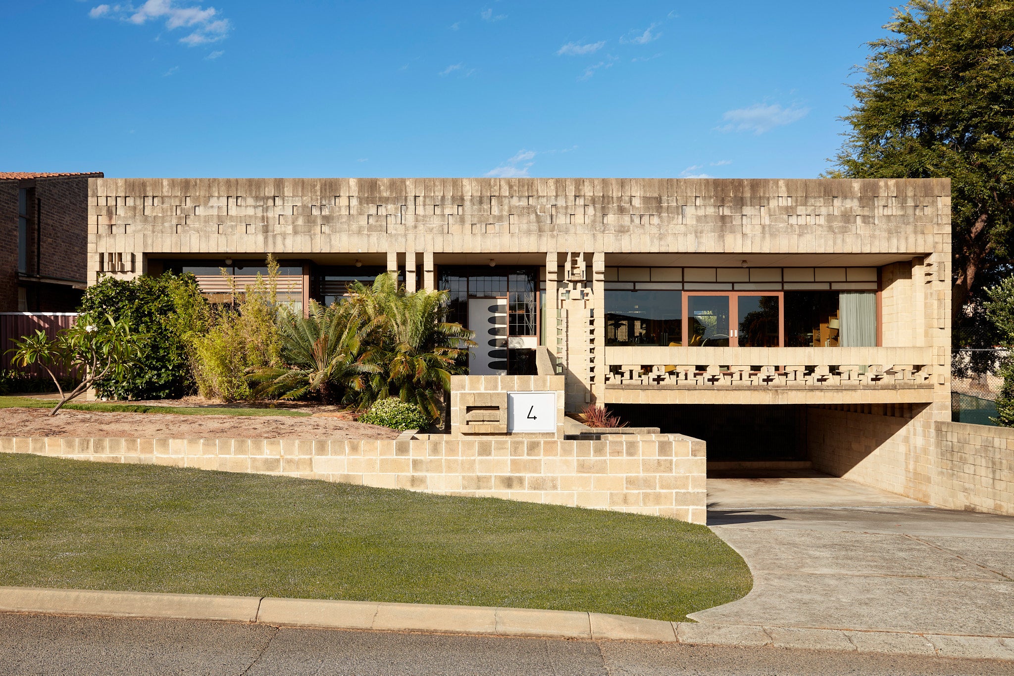 04.10.25 MELBOURNE - Built Perspectives: Architecture Photography Weekend Workshop with Jack Lovel