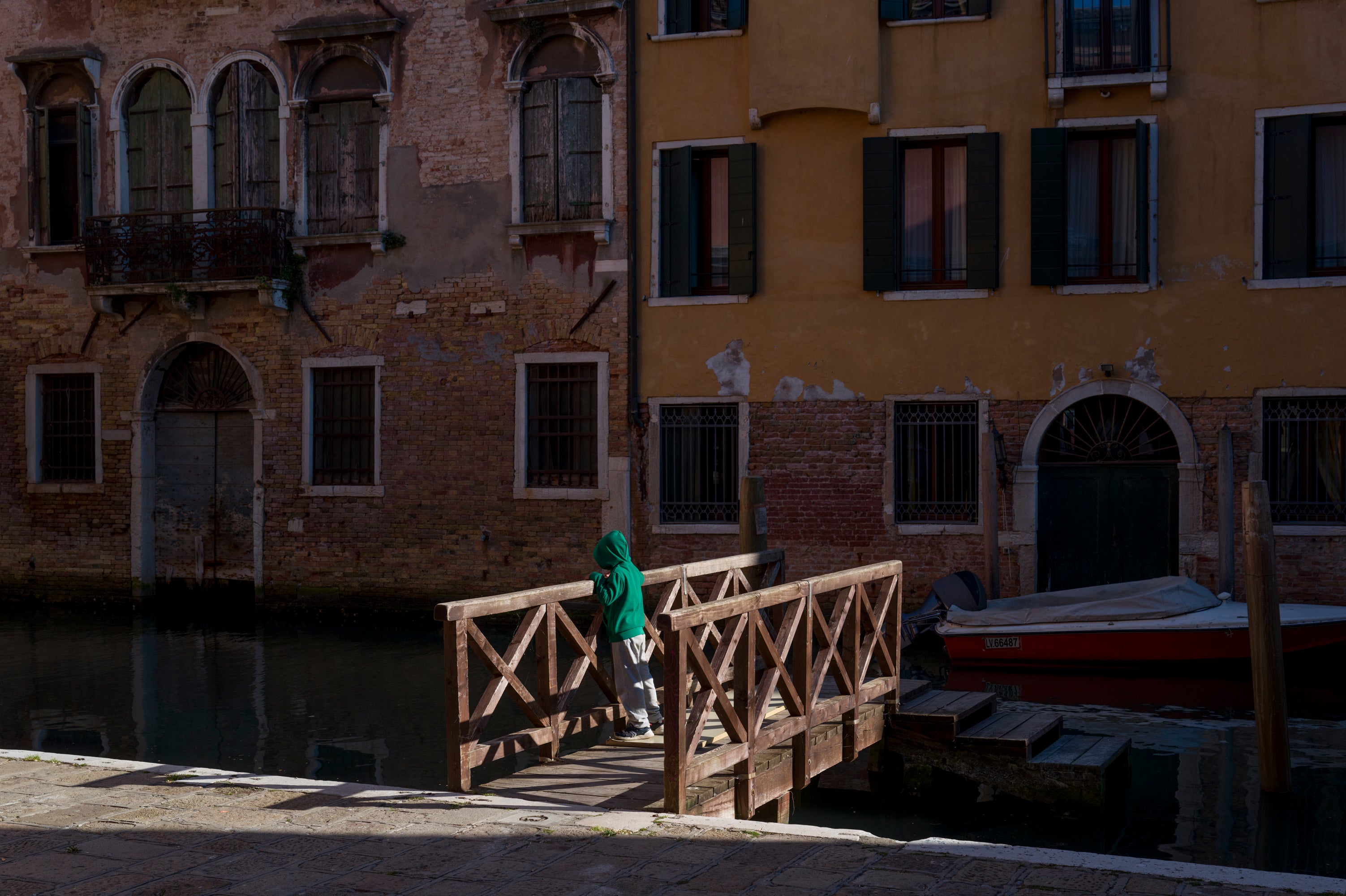 25.04.27 - Eternal Light: Italy with Jesse Marlow & Sarah Pannell